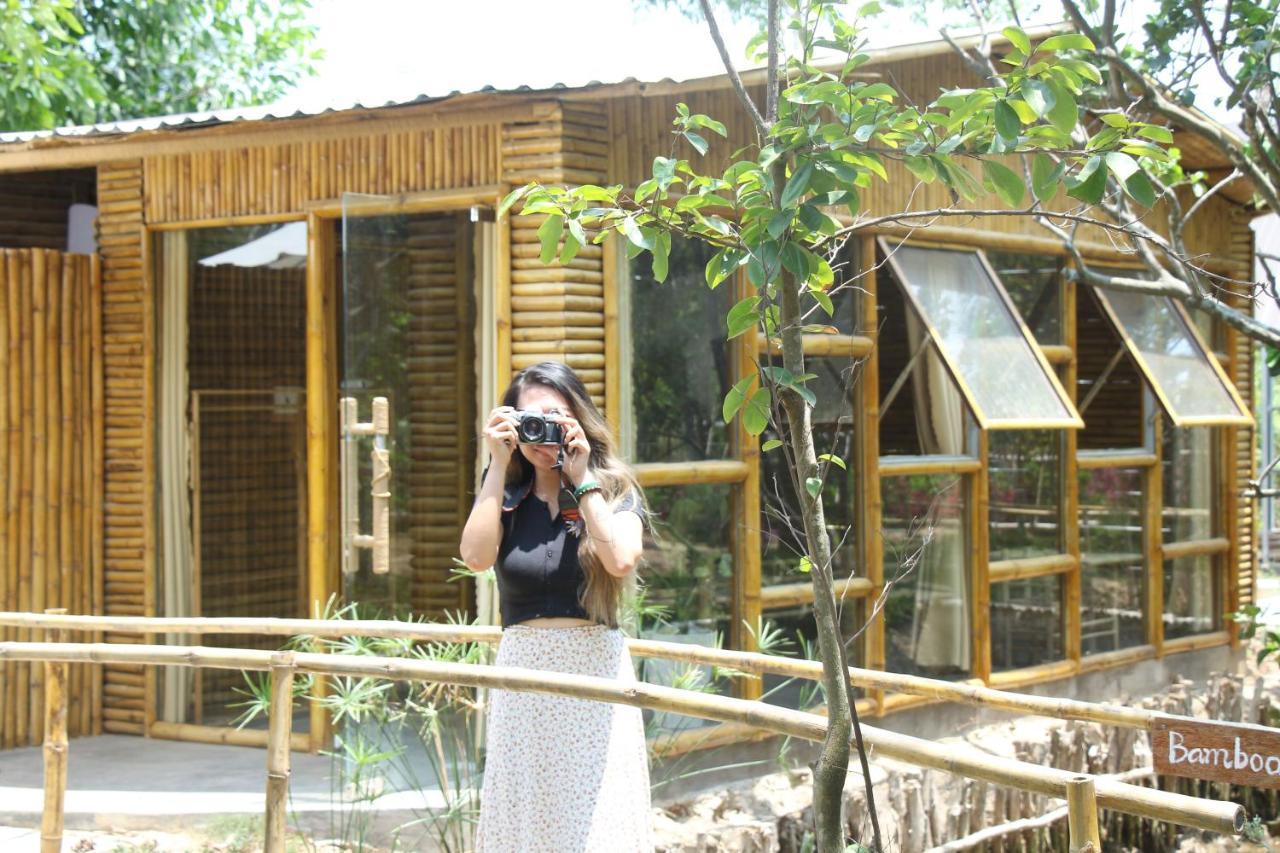 Hide Away Bungalows In Ben Tre City Extérieur photo