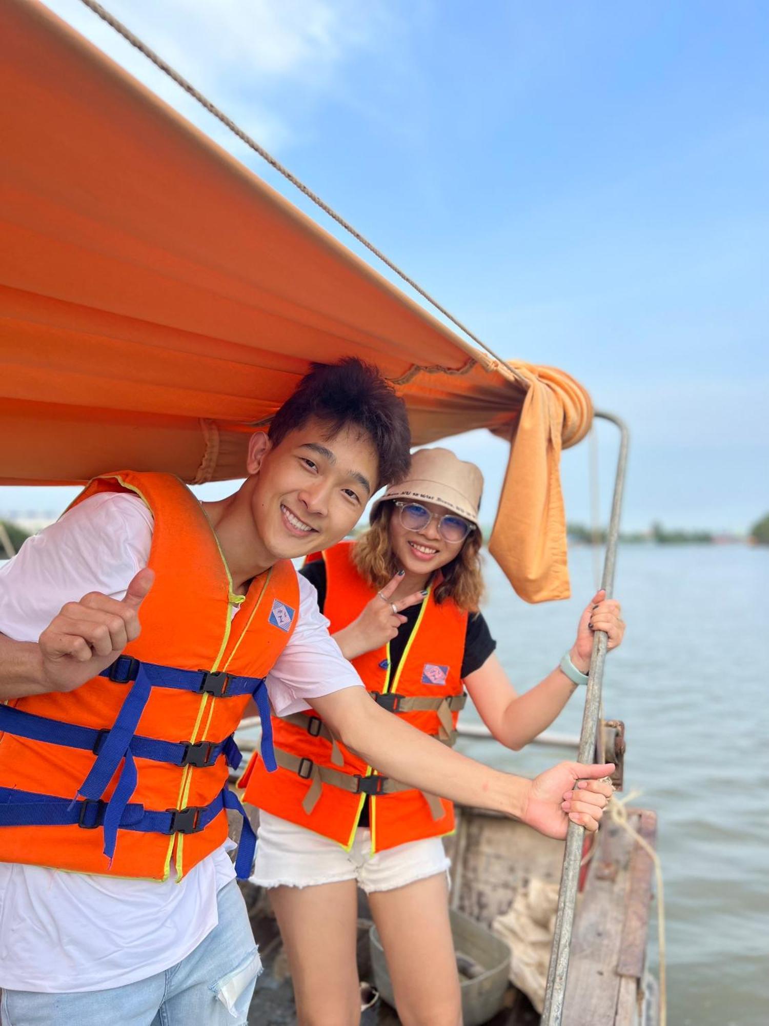 Hide Away Bungalows In Ben Tre City Extérieur photo