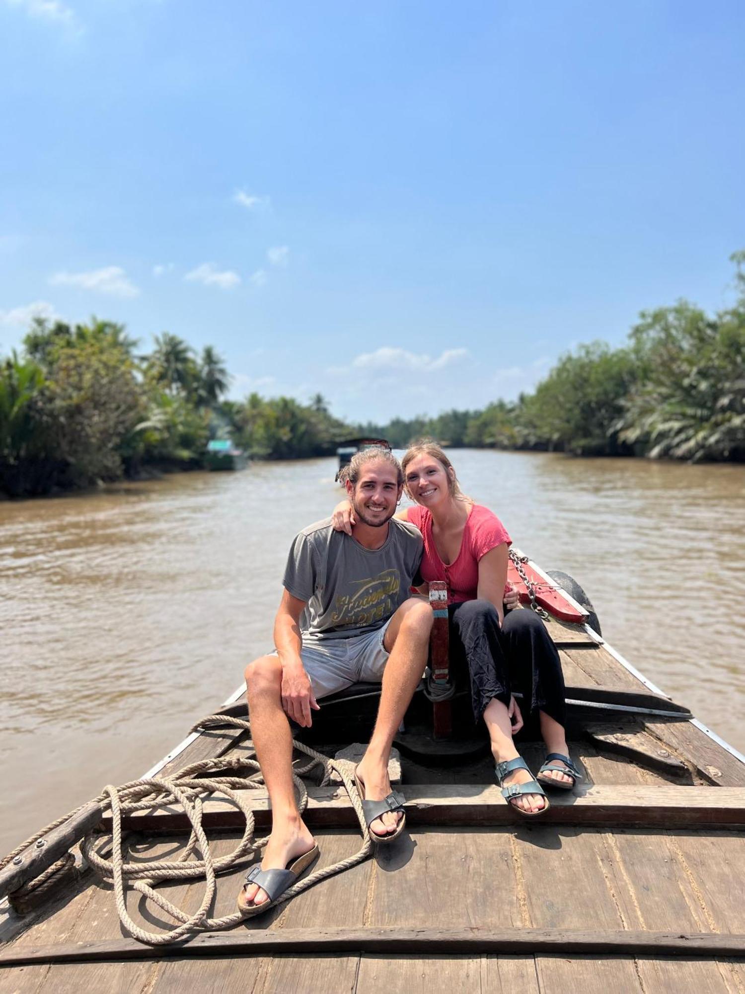 Hide Away Bungalows In Ben Tre City Extérieur photo