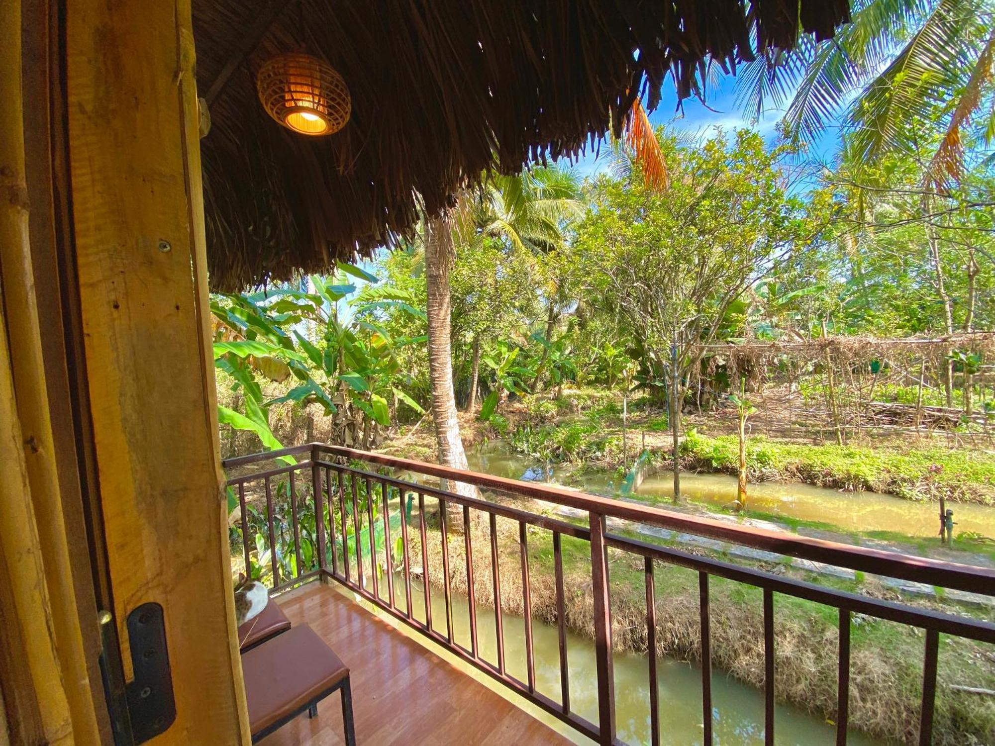 Hide Away Bungalows In Ben Tre City Extérieur photo