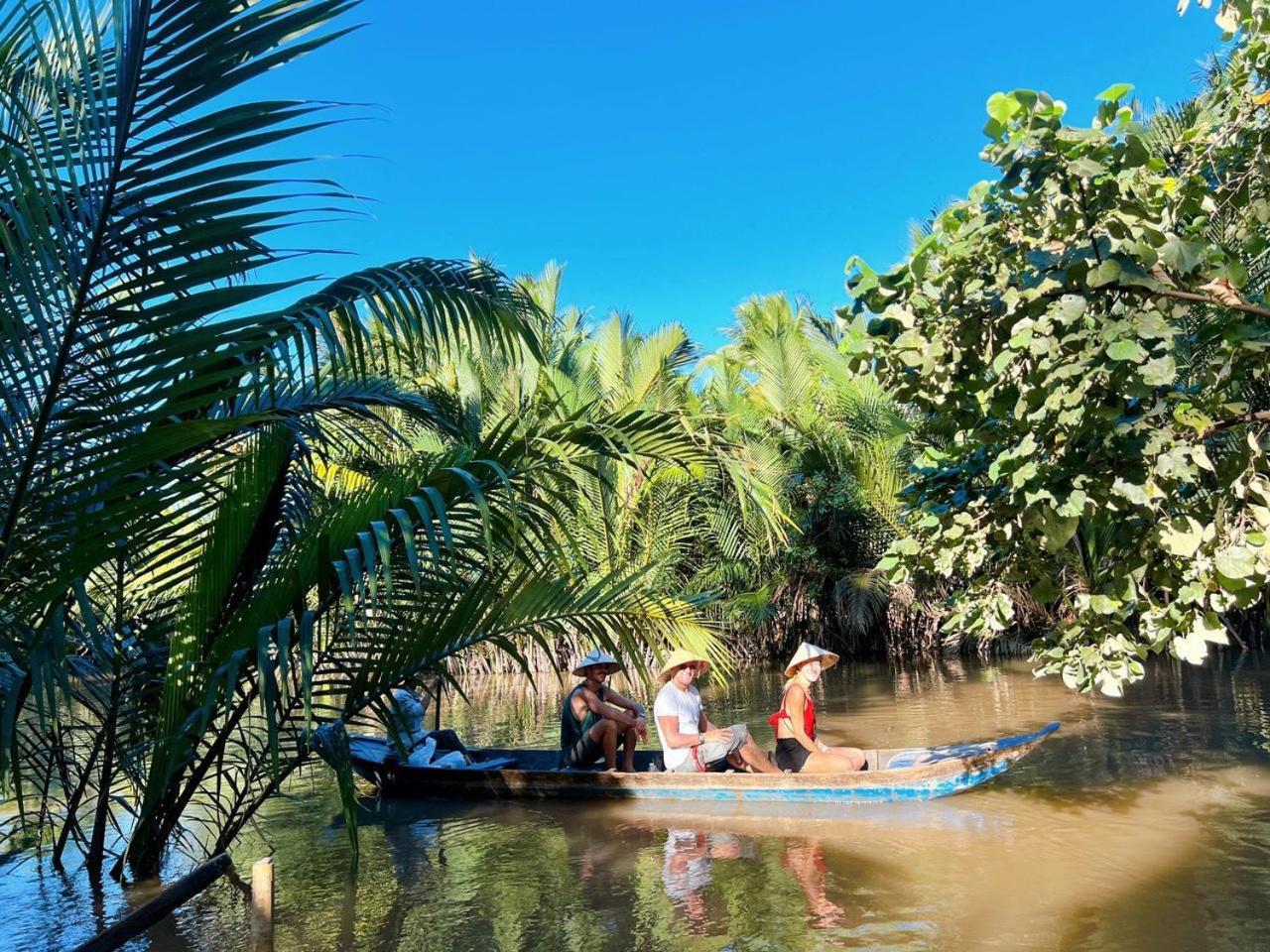 Hide Away Bungalows In Ben Tre City Extérieur photo