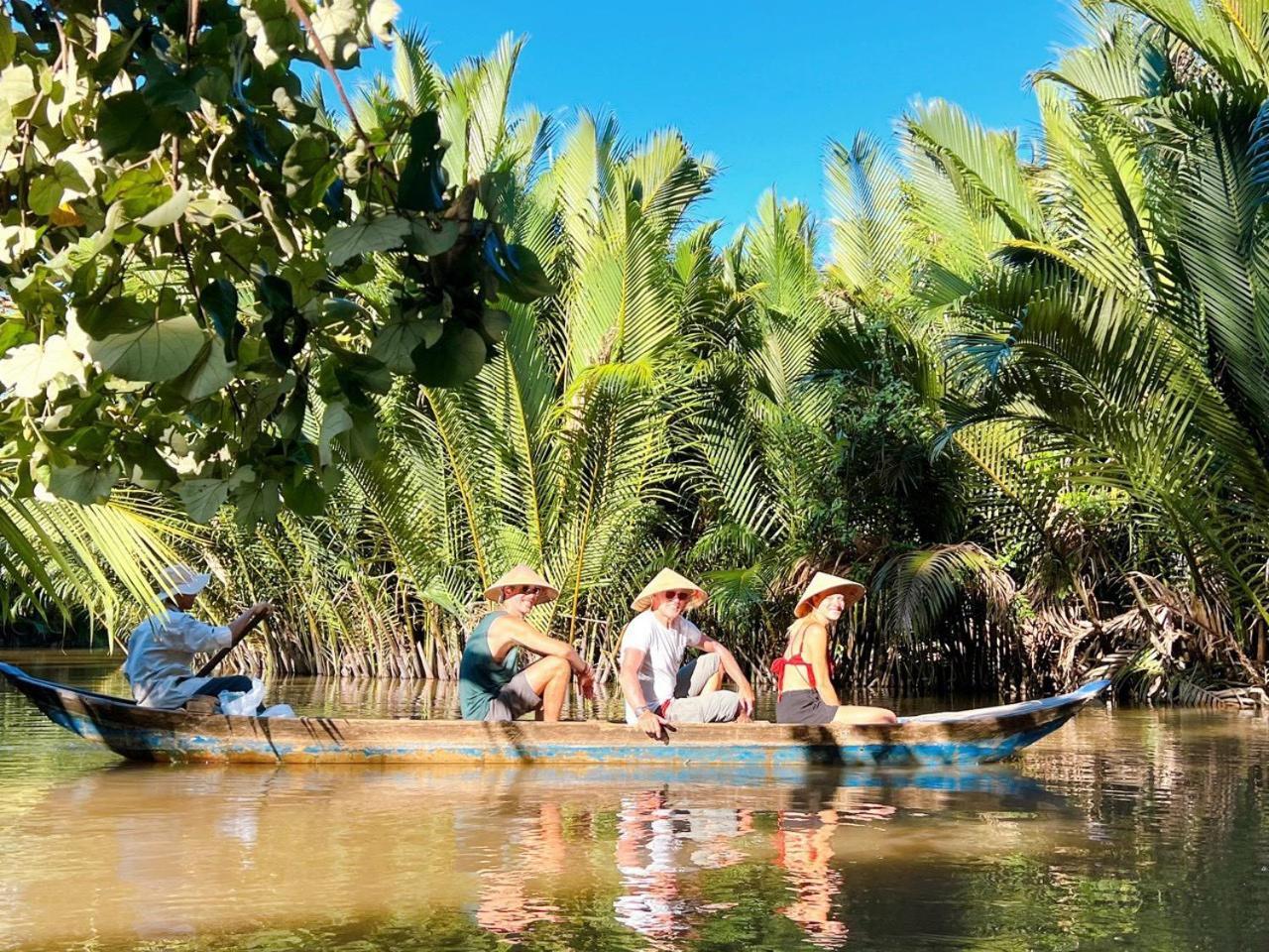 Hide Away Bungalows In Ben Tre City Extérieur photo