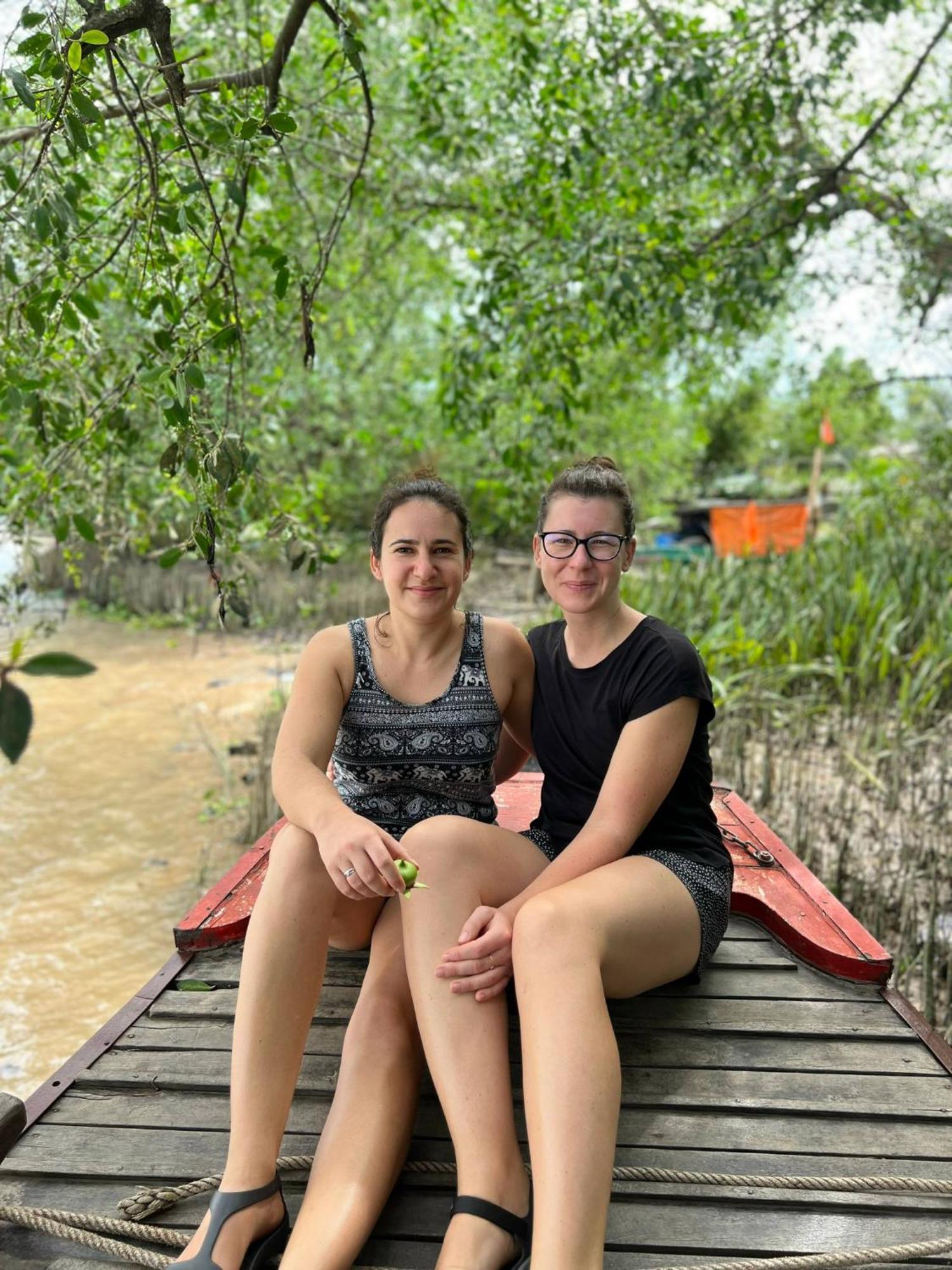 Hide Away Bungalows In Ben Tre City Extérieur photo