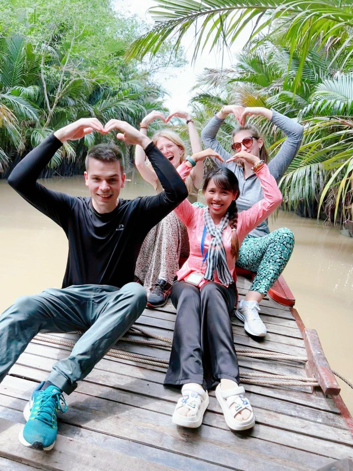 Hide Away Bungalows In Ben Tre City Extérieur photo